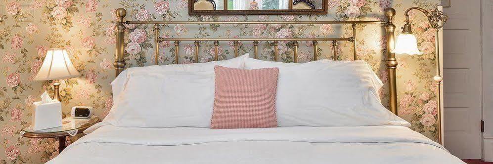 Harrison House Bed & Breakfast Непервілл Екстер'єр фото