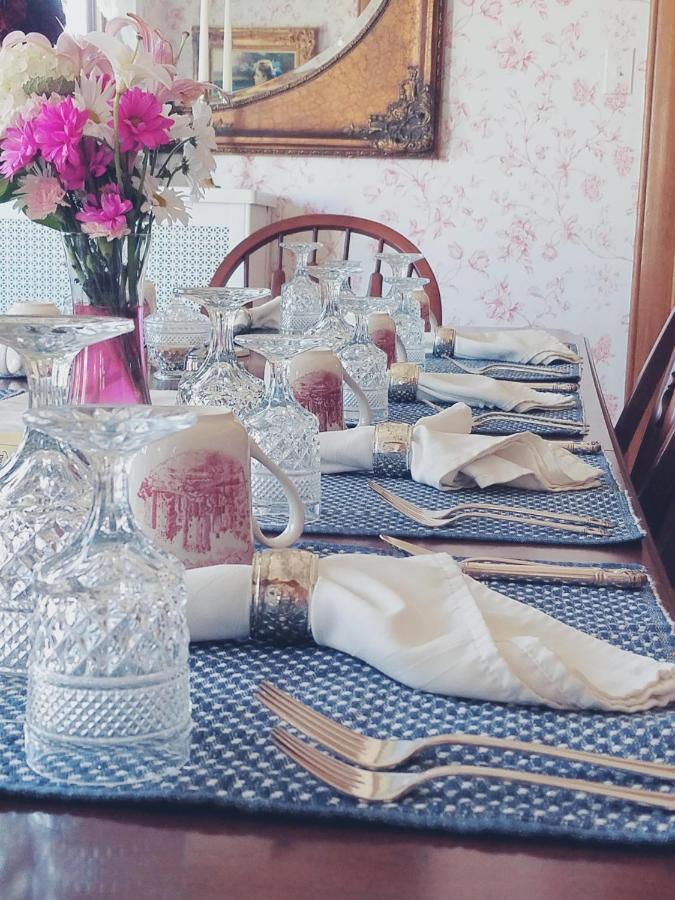 Harrison House Bed & Breakfast Непервілл Екстер'єр фото
